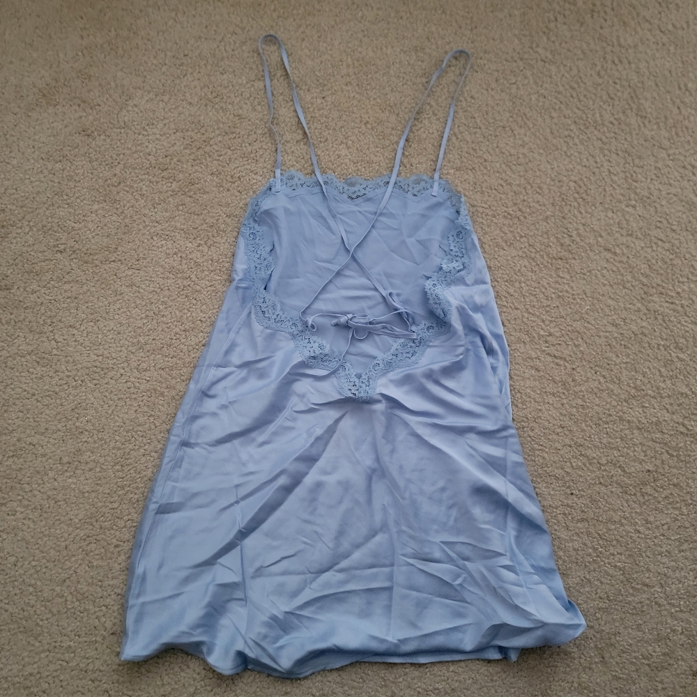 SKIMS Bridal Silk Slip Dress Glacier NWT Medium - Picture 4 of 4